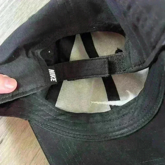 Toddler Nike hat - Picture 3 of 4